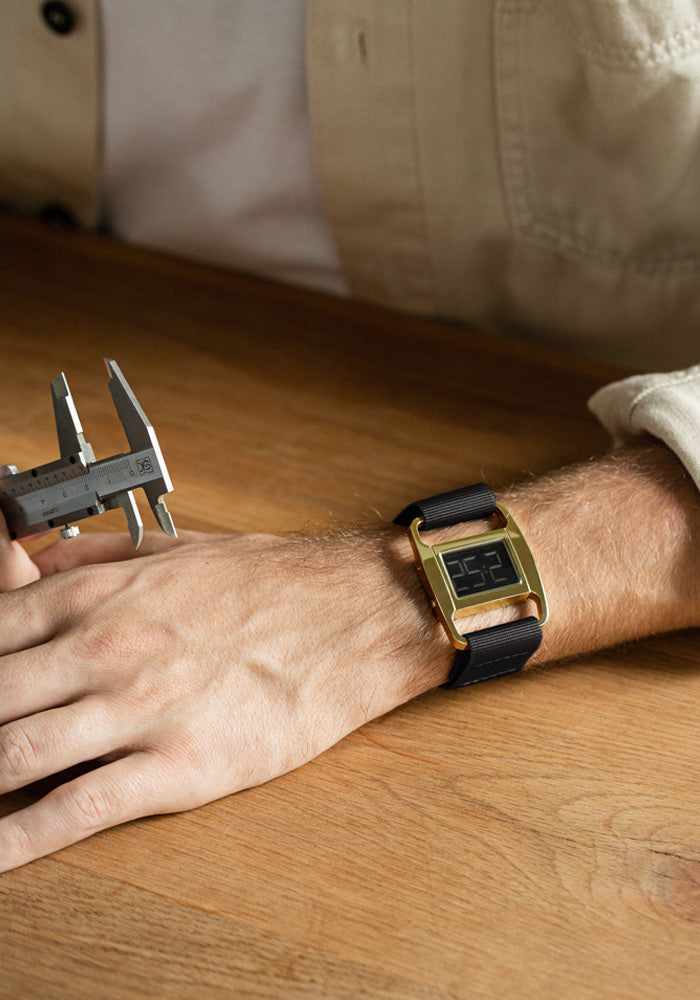 The PXR5-PG/BL from VOID Watches, designed by British Designer Michael Young.