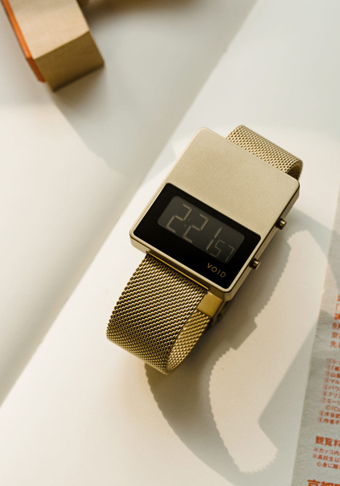 Replacement Milanese Metal Bracelet MB22-GO on V01MKII